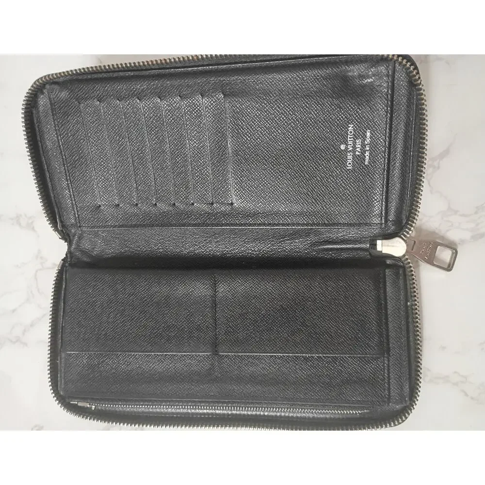 LOUIS VUITTON Damier Graphite Canvas Zip Around Wallet - GUC